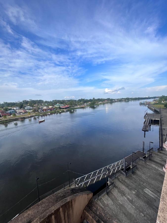 Muji Style Riverbank Suites Level 10 Kuching Exteriér fotografie
