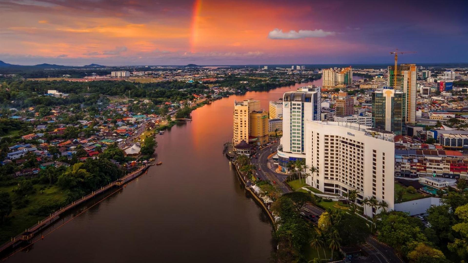 Muji Style Riverbank Suites Level 10 Kuching Exteriér fotografie