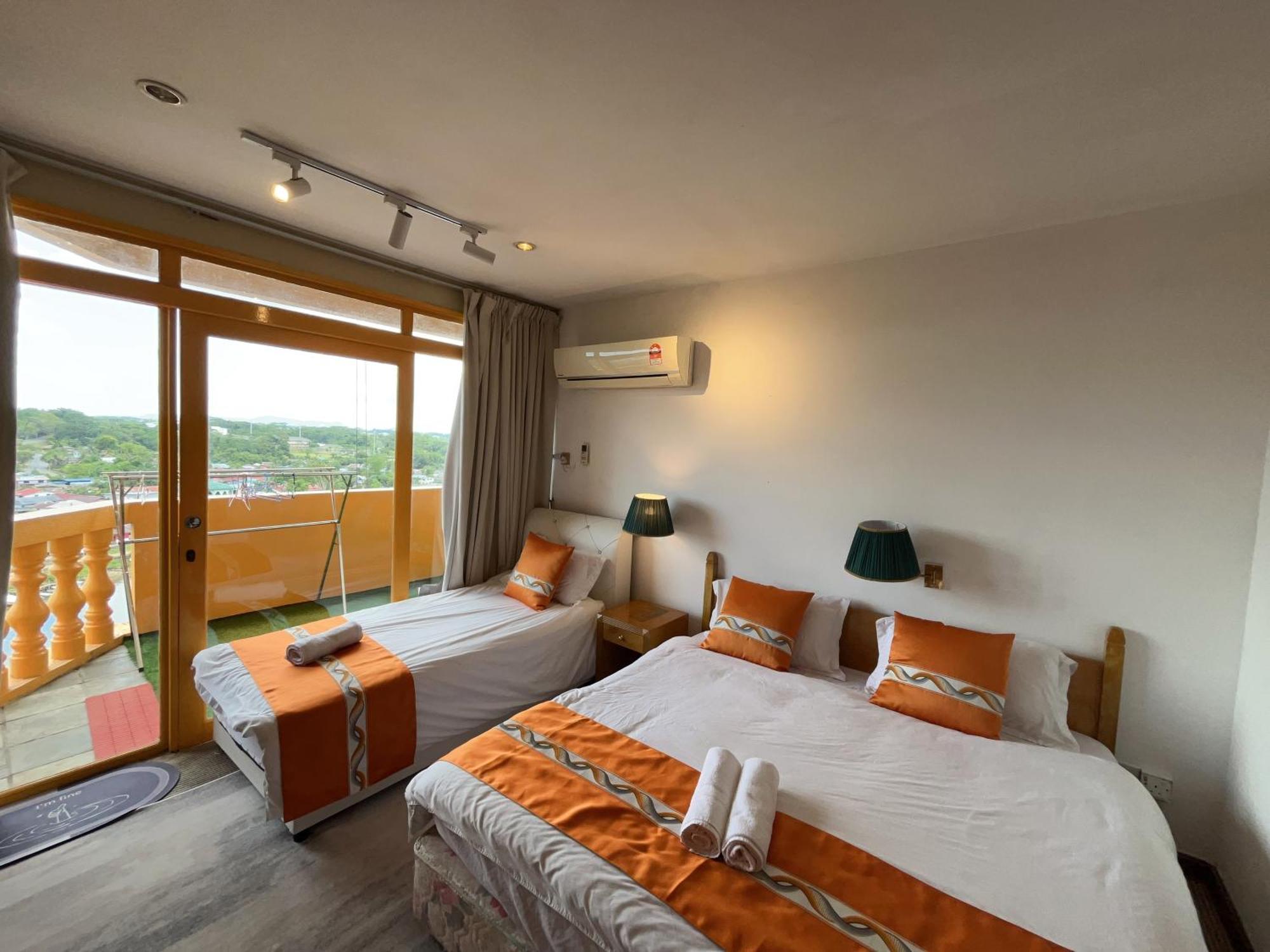 Muji Style Riverbank Suites Level 10 Kuching Exteriér fotografie