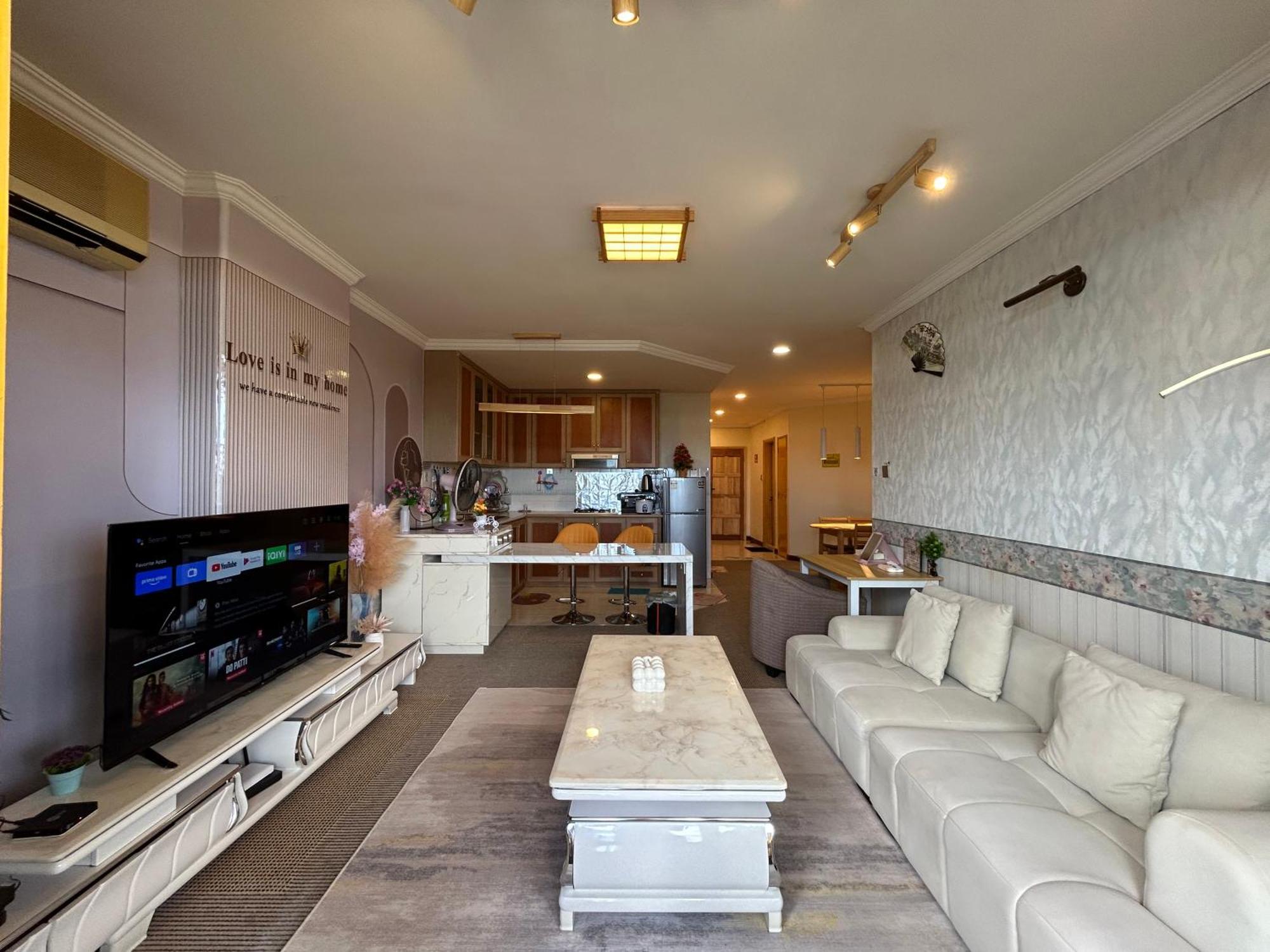 Muji Style Riverbank Suites Level 10 Kuching Exteriér fotografie