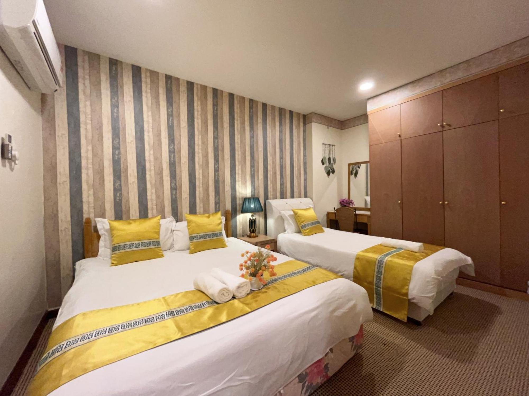 Muji Style Riverbank Suites Level 10 Kuching Exteriér fotografie